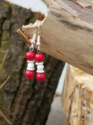 RWE-1071
Detroit Red Wings-Silver spacer, red and white glass beads