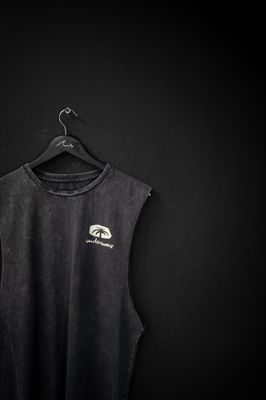 Musculosa Samambaia Black Washed de