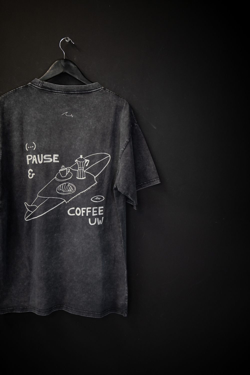 Remera Coffe First Black Washed Oversized- nw