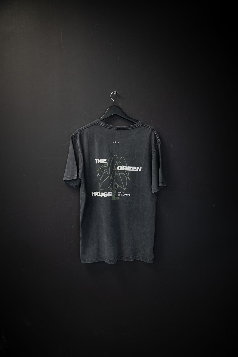 Remera Classic Fit Green House- nw