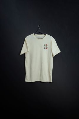 Remera Latte Vainilla Classic Fit
