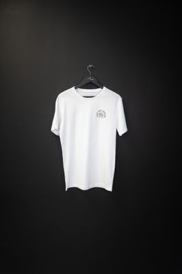 Remera Flourish White
