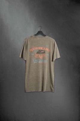 Remera Surf House Gris Classic Fit
