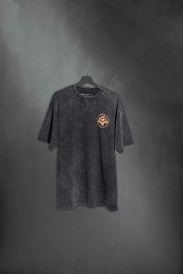 Remera Oversize Black Washed Flower SS