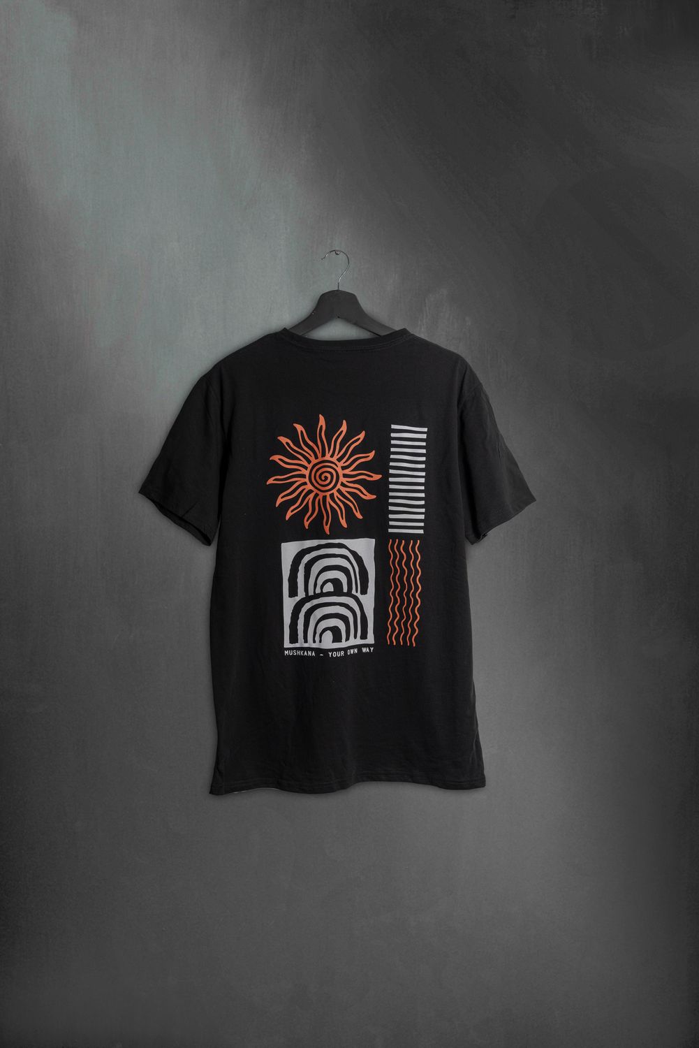 Remera Classic Fit Black Sun ss