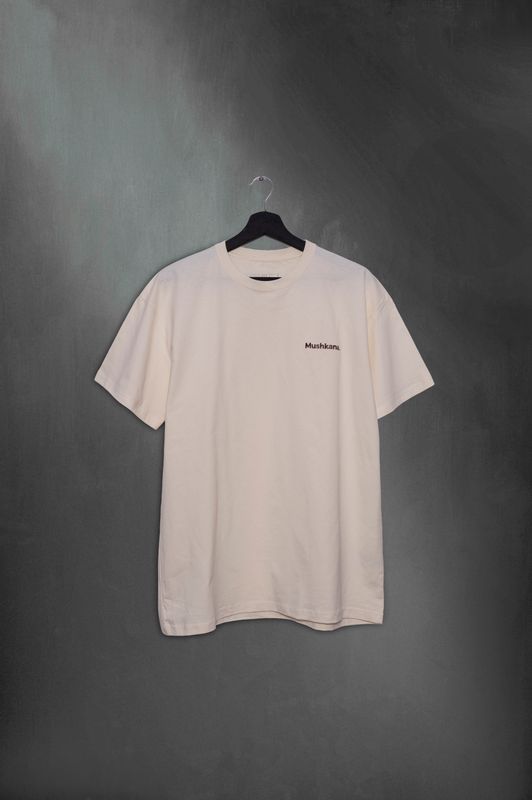 Remera Vainilla Over Mushkana minimal aa