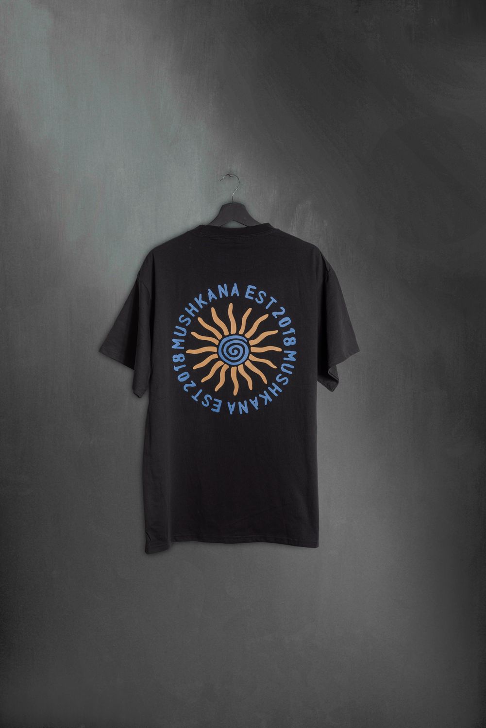 Remera Over Black Sunny Sun ss
