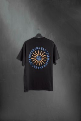 Remera Over Black Sunny Sun ss