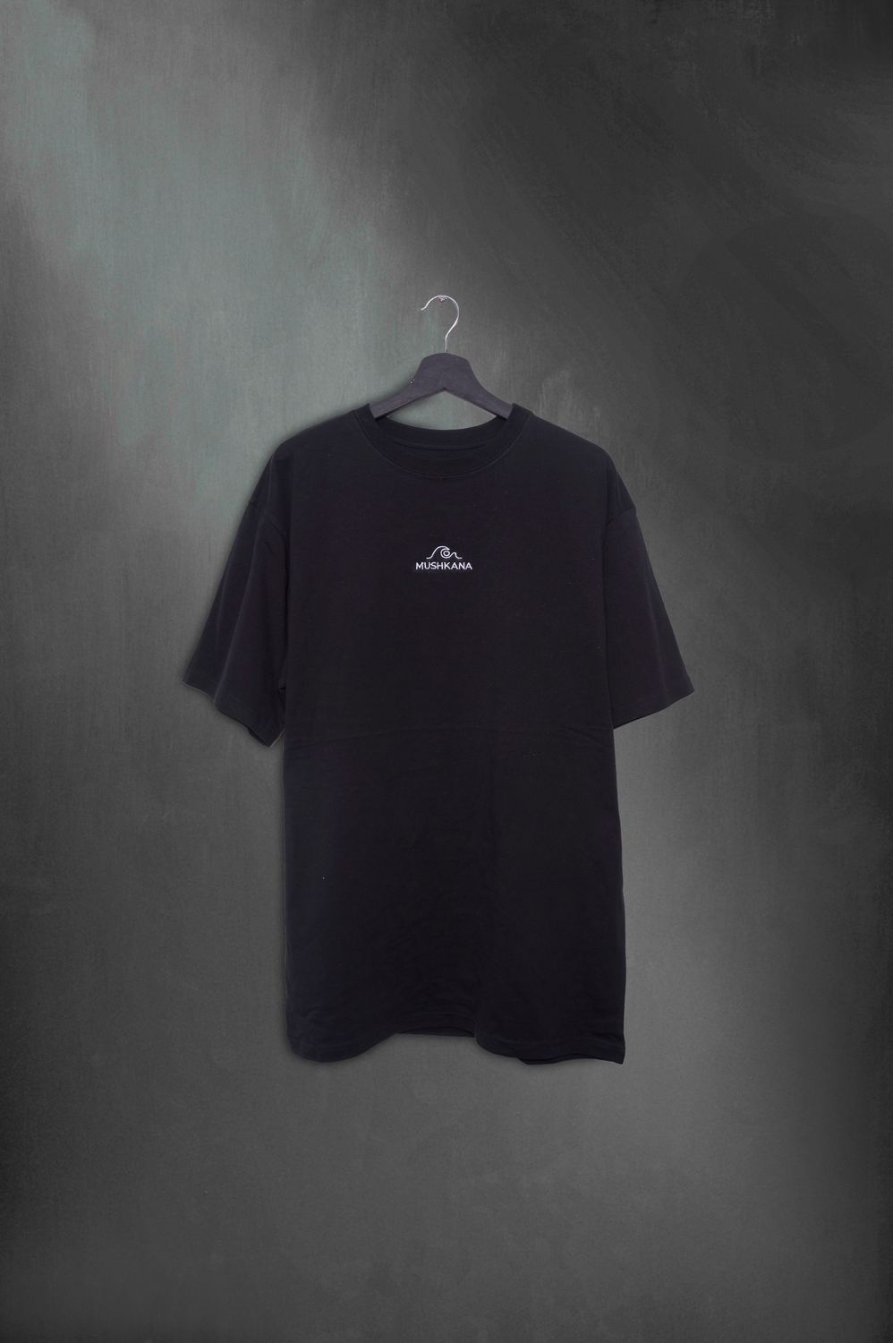 Mushkana Minimal Black Solid Oversize aa