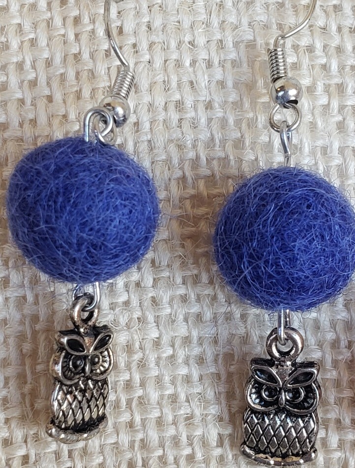 This Must Be Felt - Earrings 
