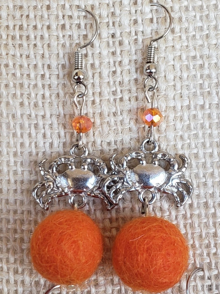This Must Be Felt - Earrings 