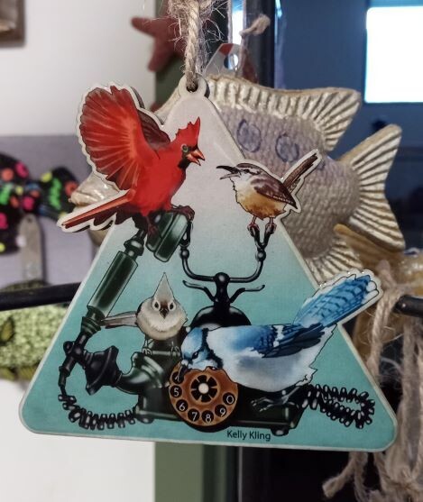 Jabebo  Calling Birds Ornament