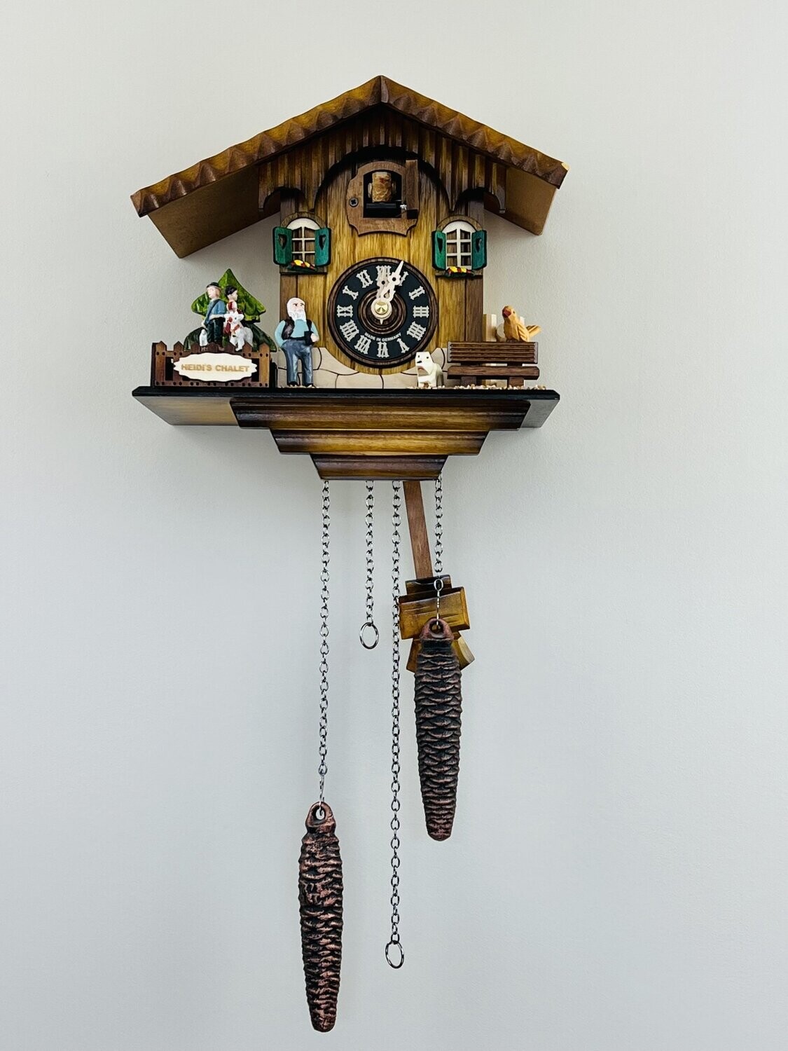 8" Heidi's Chalet Revolving Figures 12 Melodies