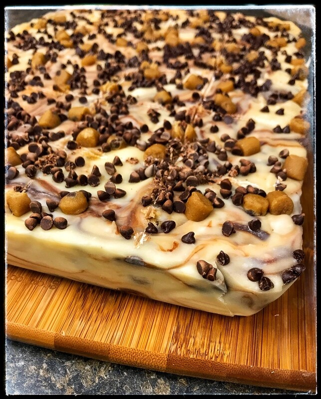 CHOCOLATE CHIP COOKIE DOUGH FUDGE
