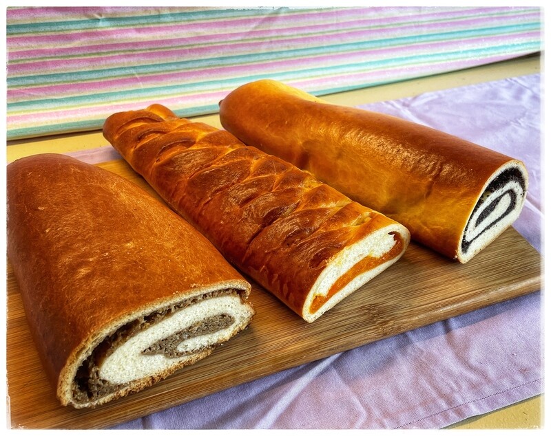 Holiday Nut, Apricot, Raspberry &amp; Poppyseed Rolls 