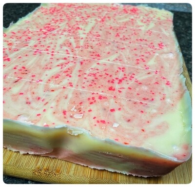 FEATURED FUDGE - STRAWBERRIES &amp; CREAM