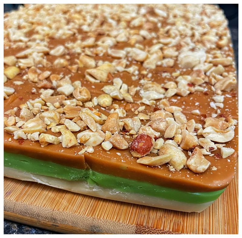 FEATURE FUDGE - NUTTY CARAMEL APPLE
