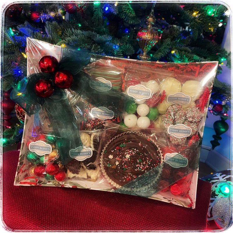 Fuddy Duddy&#39;s Chocolate Lovers Holiday Gift Box - Large