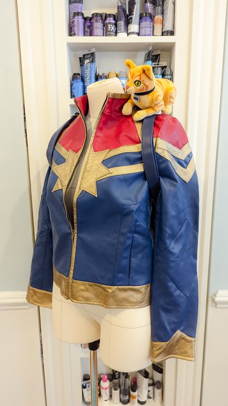 Captain Marvel Hot Topic Jacket + Bag bundle
