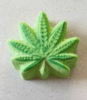 Hemp Leaf Plastic Mould (187g Approx) BBHP EXCLUSIVE