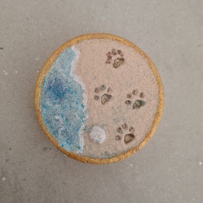 BBHP EXCLUSIVE Paw prints in the sand approx 130g