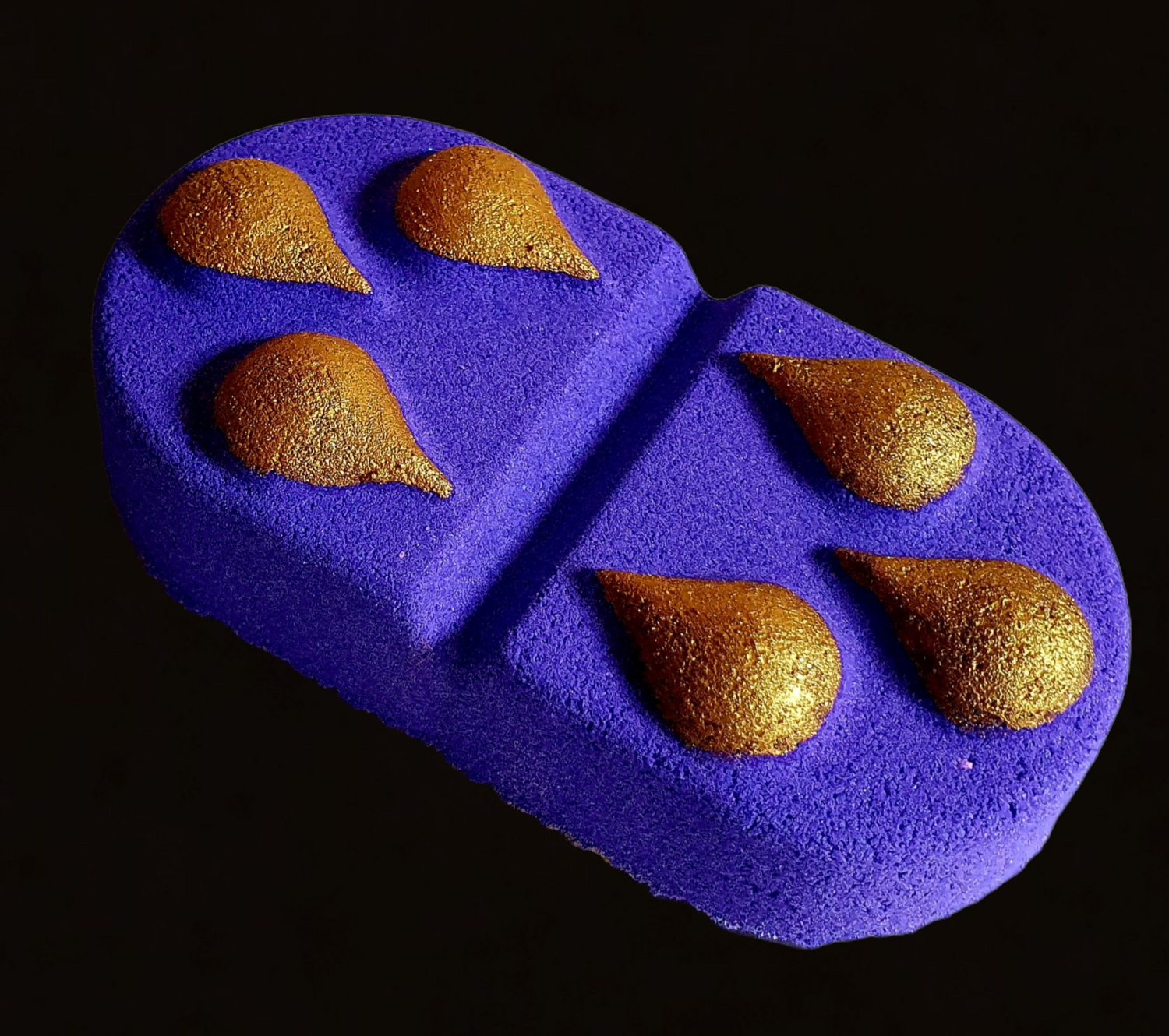 BBHP EXCLUSIVE Snap style mould approx 80g 
Perfect for shower foamers, Melt &amp; Pour soap &amp; Mini bath bombs