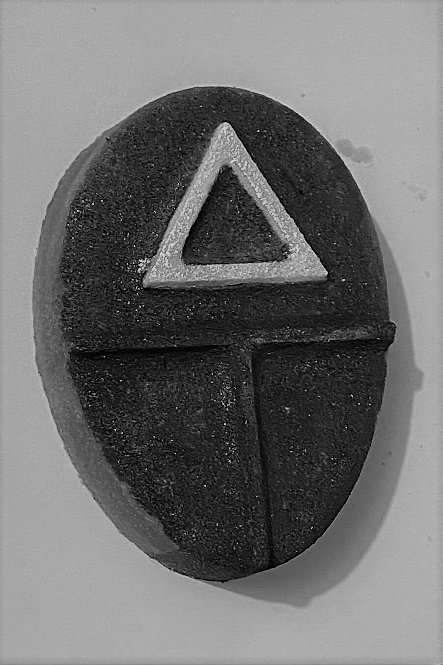 Triangle mask approx150g