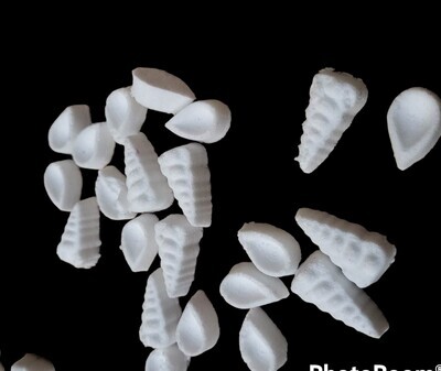 Tray of  Micro Unicorn Horn &amp; Ears perfect to add in mylar bags &amp; Frosting Pots
Also available in Mini
Tray is 130 x 110mm x14mm height