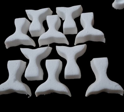 Tray of 10 micro Mermaid Tails  perfect to add in mylar bags 
Tray is 130 x 110mm x14mm height