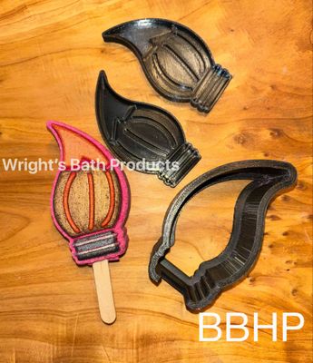 Paint Brush Bubble Bar and bath bomb Mould BBHP EXCLUSIVE 
Approx 170g
All 3d moulds are made to order. 
can take up to 10 working days lead time at busy periods