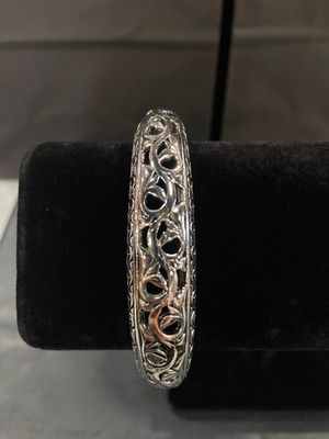 WOMEN'S CUFF BRACELET