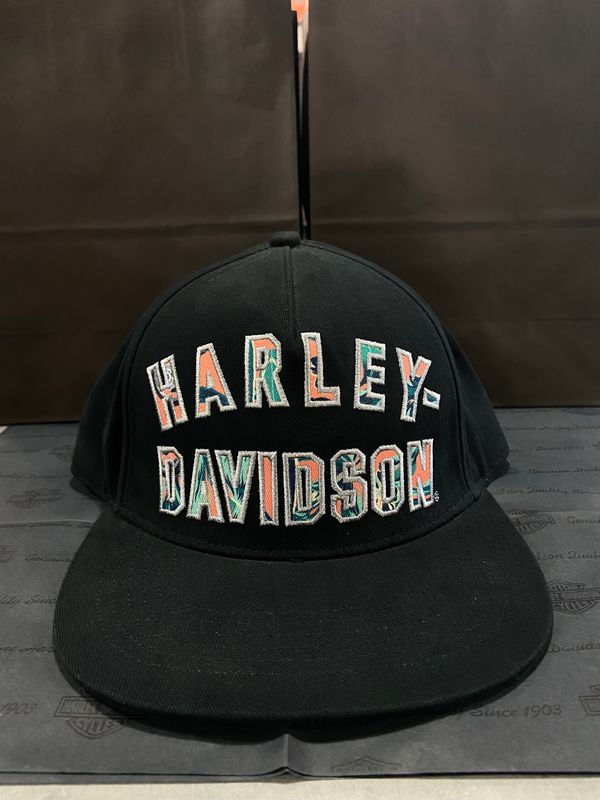 REYN SPOONER ADJUSTABLE CAP