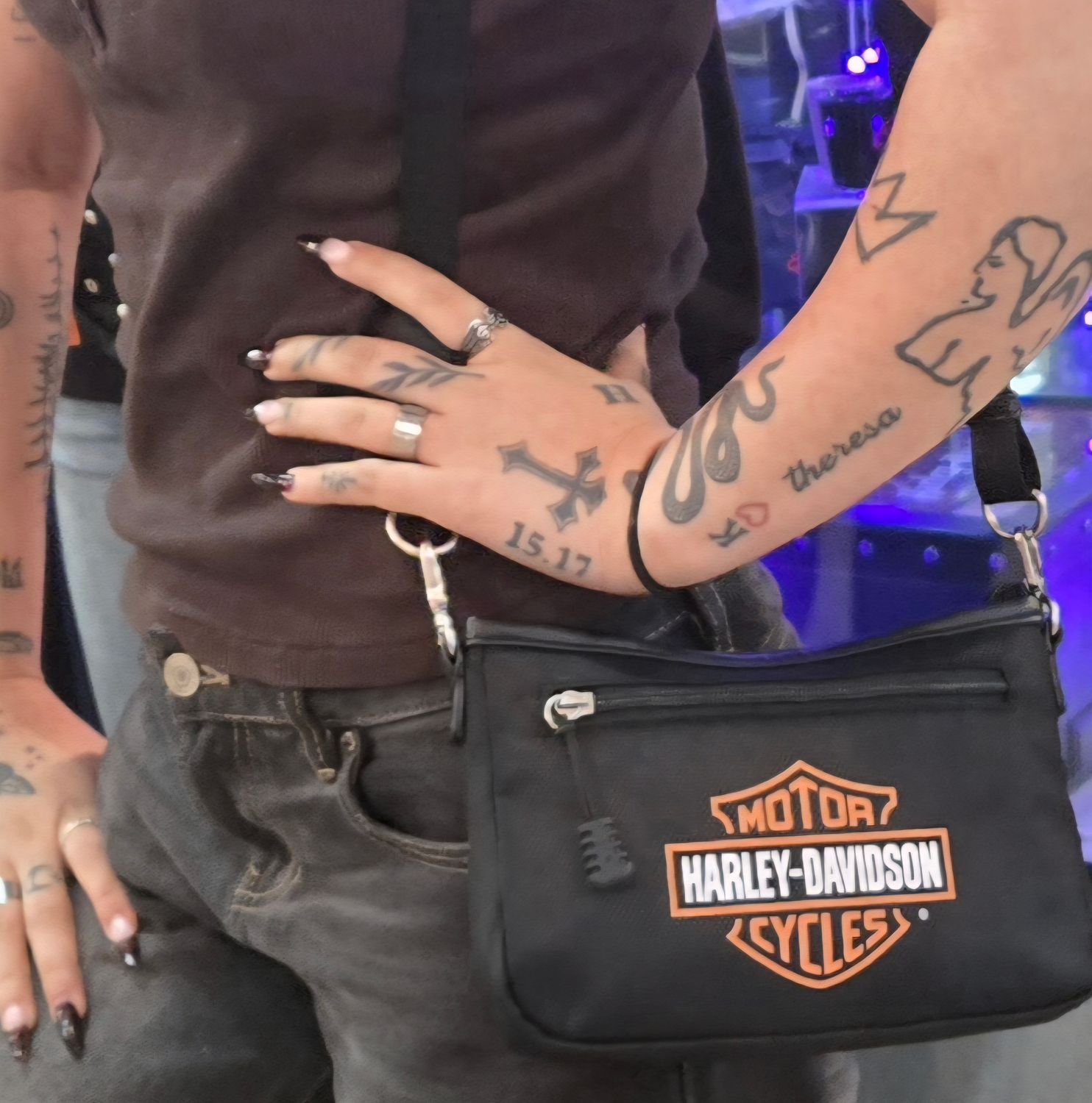 Harley-Davidson Women's Bar &amp; Shield Logo Convertible Crossbody