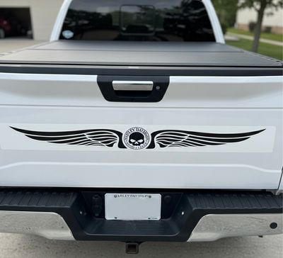 HD SKULL W/ WINGS 2.5" X 26" DECAL