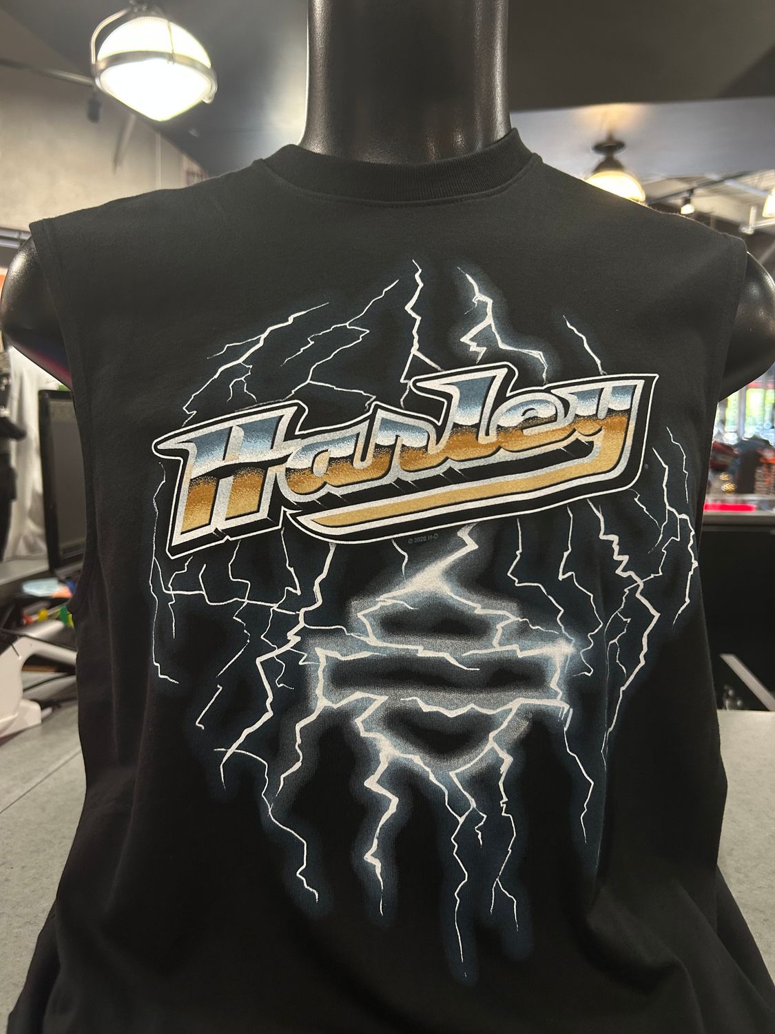 STORM SIGNAL SLEEVELESS