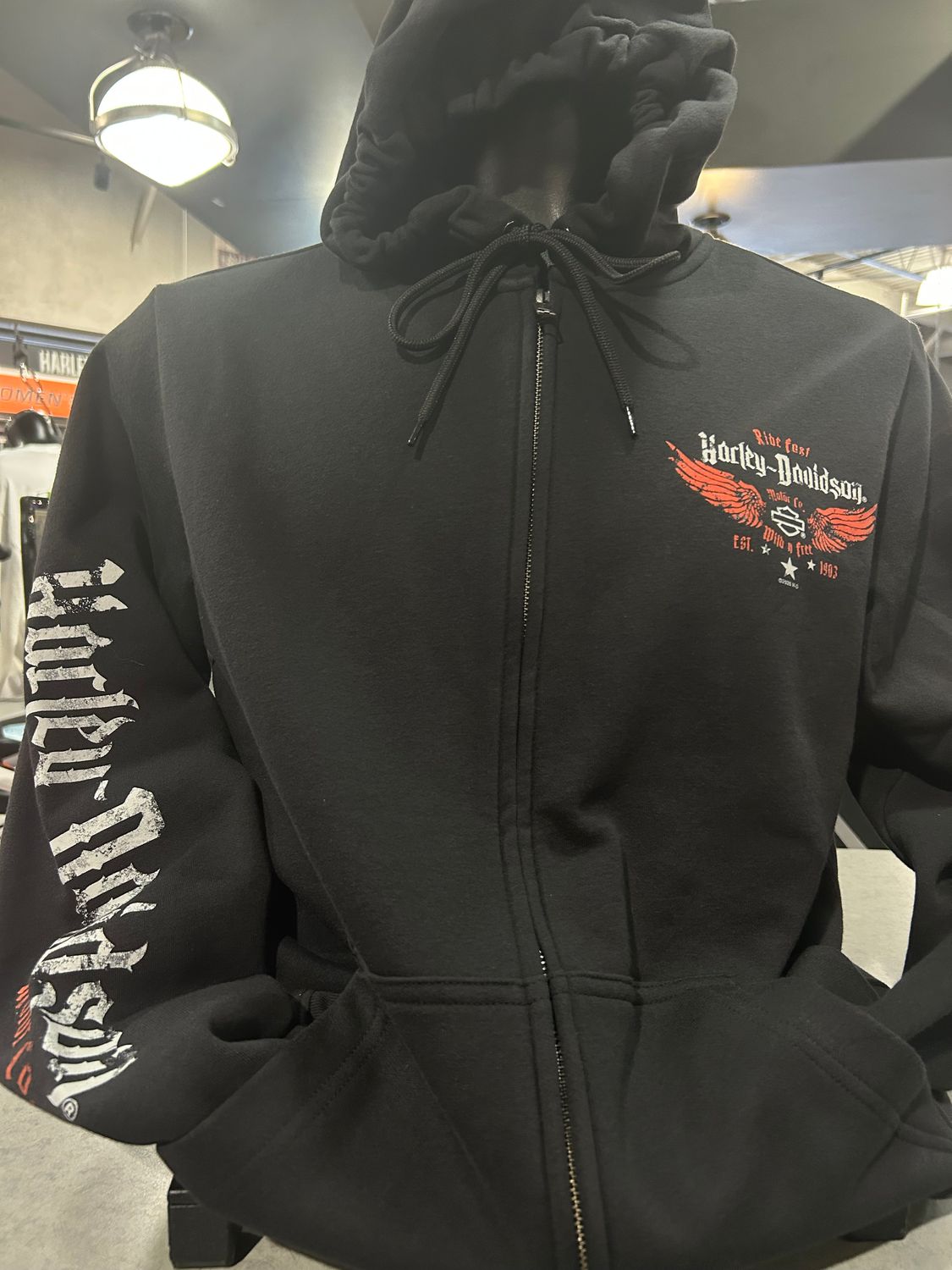 WILD ROCKER ZIP UP