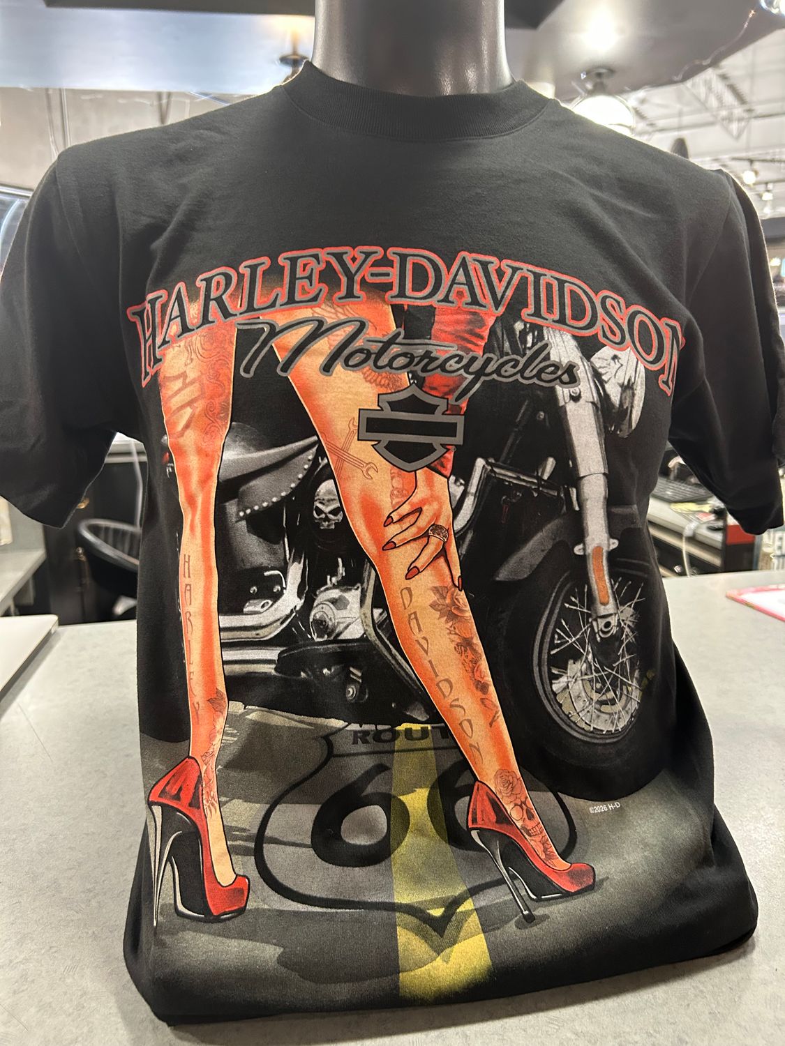 H-D LOOK THROUGH TEE