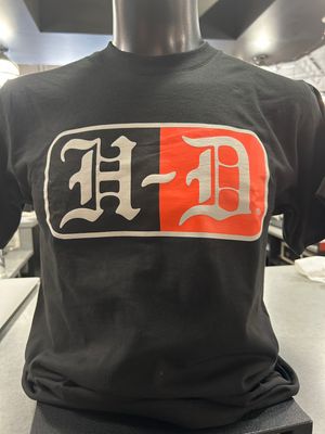 H-D MEDIEVAL TEE