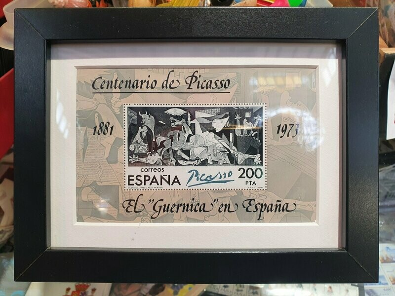 Cuadro con el sello del centenario de Picasso