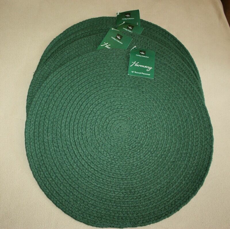 Homewear Harmony 16&quot; Round Green Placemat