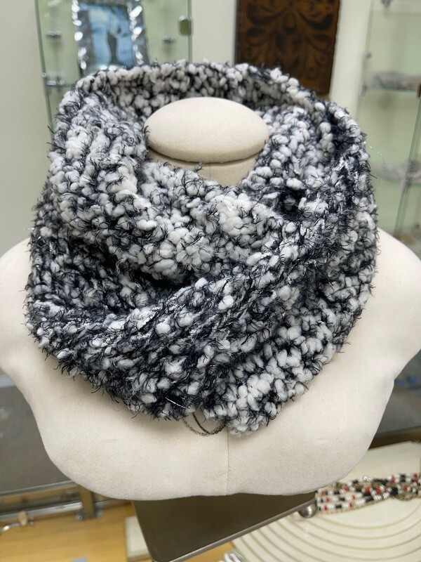 Charter Club Women&#39;s Chenille Infinity Loop Scarf,One Size