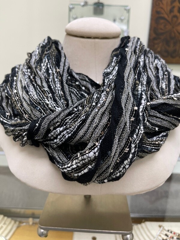 Collection 18 Chevron Pleat Loop Black Multicolor 