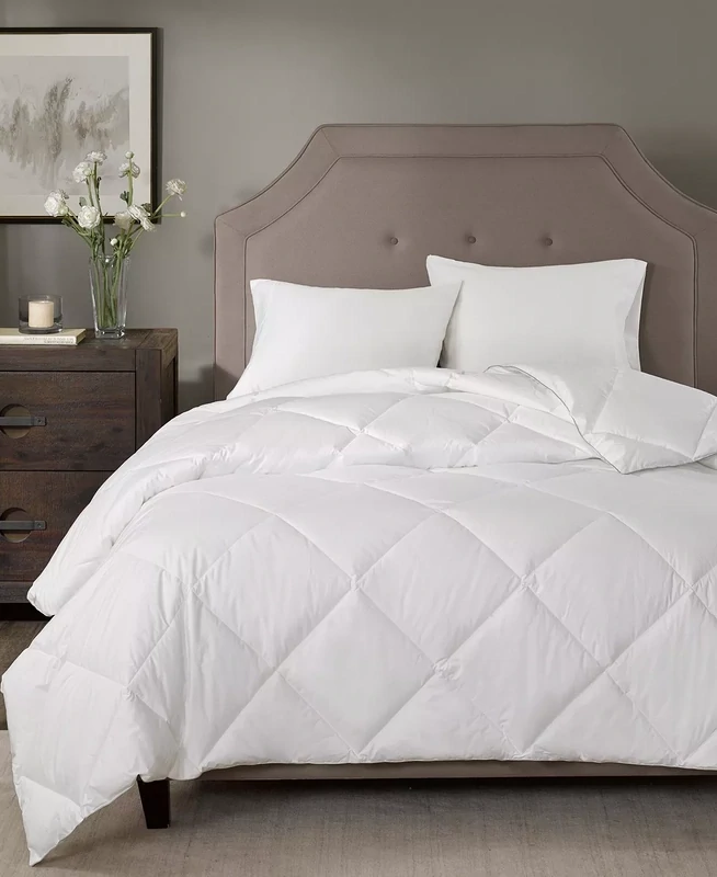 Madison Park Signature 1000TC Cotton Blend Full/Queen Down Alternative Comforter in White