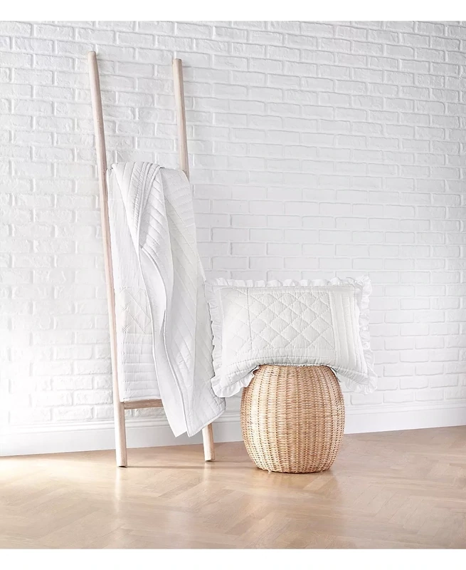 Martha Stewart Collection White Shop Quilt, Twin, Tan Combo