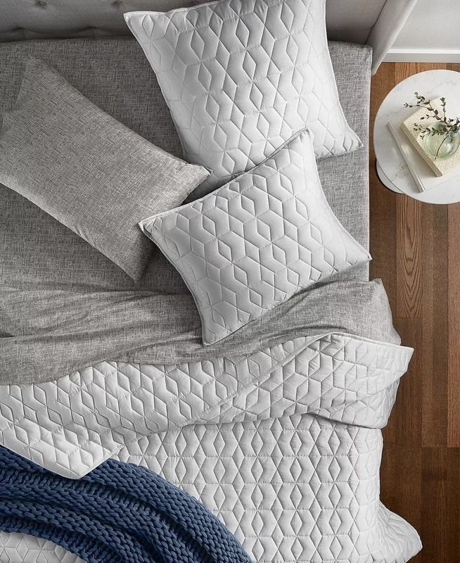 Oake Geometric Embroidered Quilt, King, Light Grey