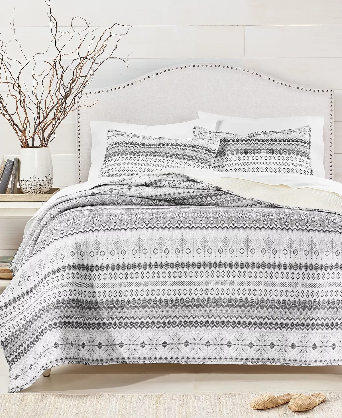 Martha Stewart Collection Pattern Fair Isle Quilted Reversible Flannel Quilt, King - Grey