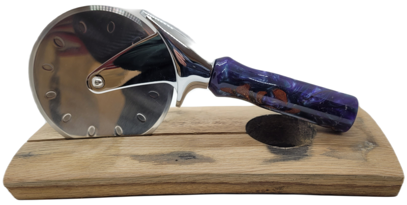 Epoxy Pizza Cutter