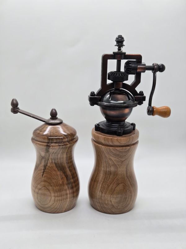 Pepper Mill Set