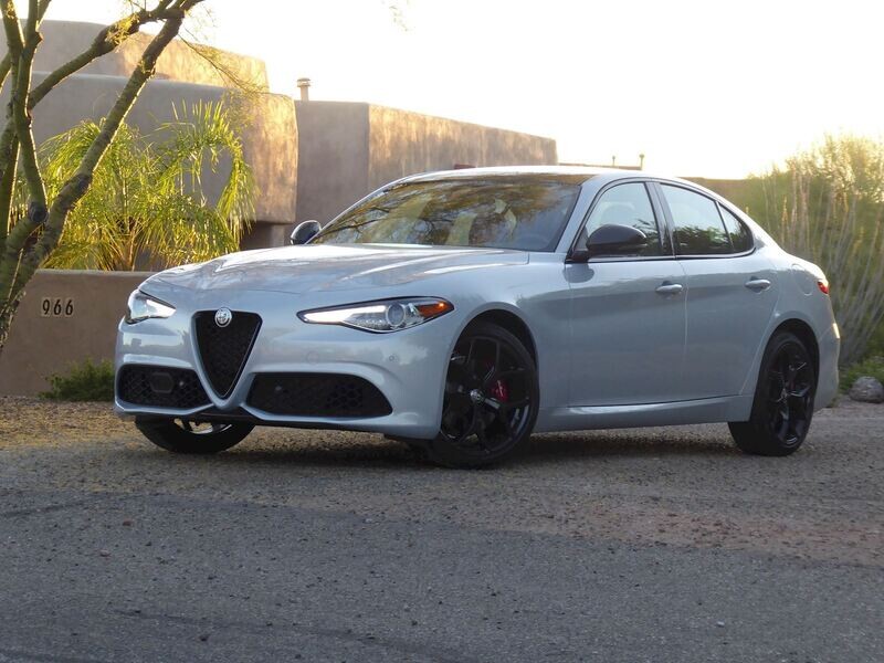 Alfa Romeo Windshield Chrome Delete