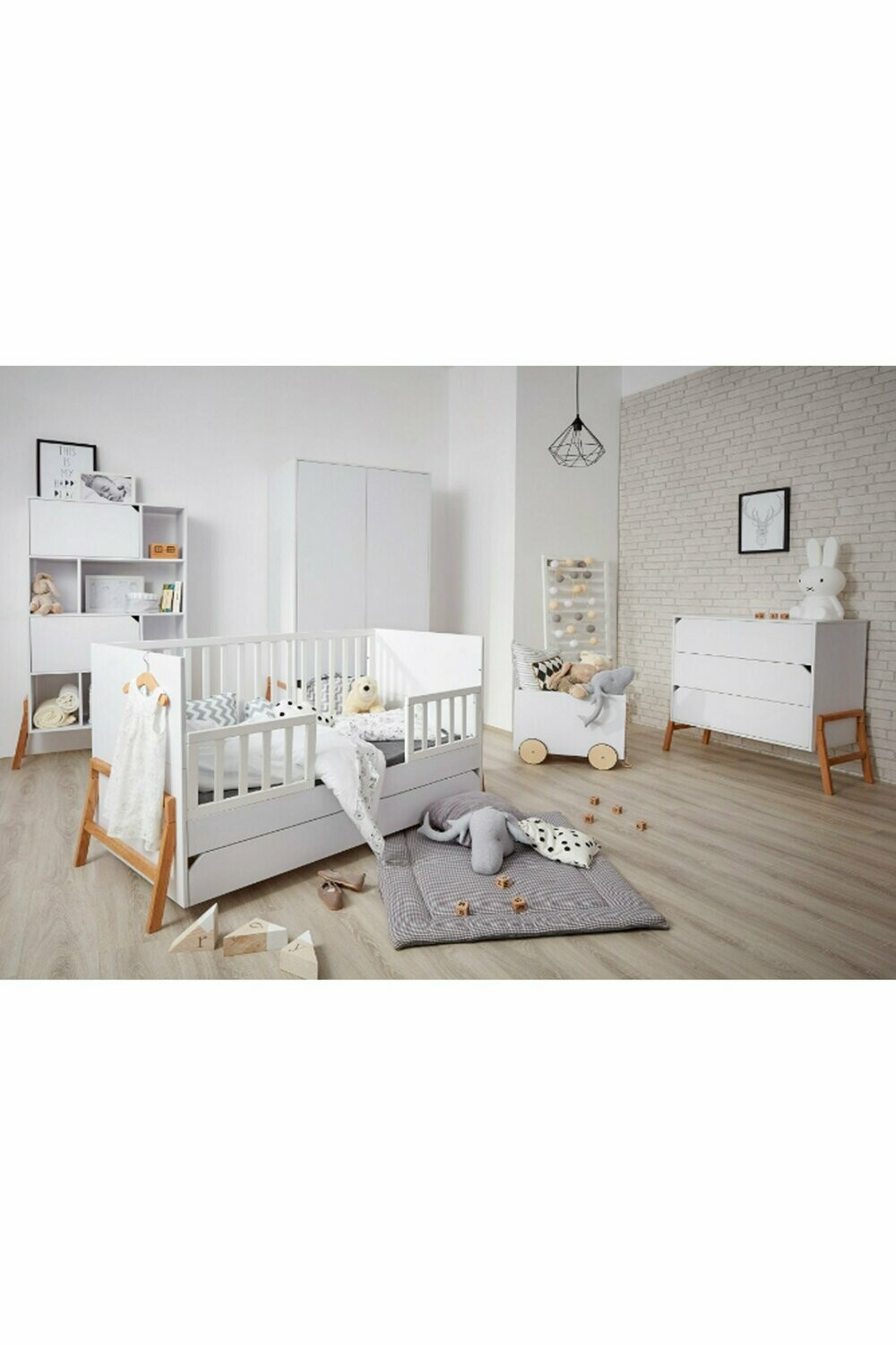 Lotta Snow 3 Piece Nursery Set + Mattress